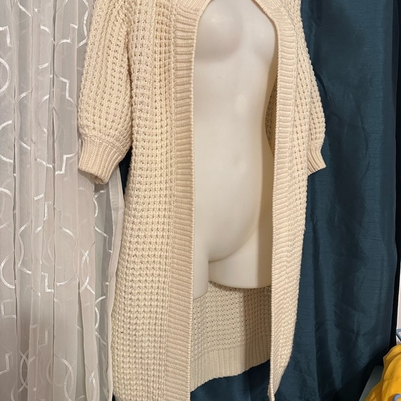 Express Cream Textured Open-Front Cardigan - Picture 2 of 5